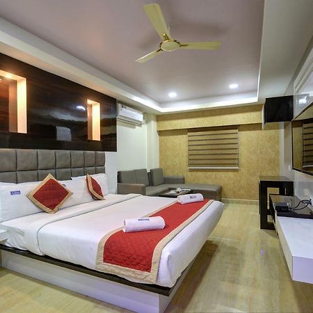 Abm Express Inn Bangalore Exterior photo