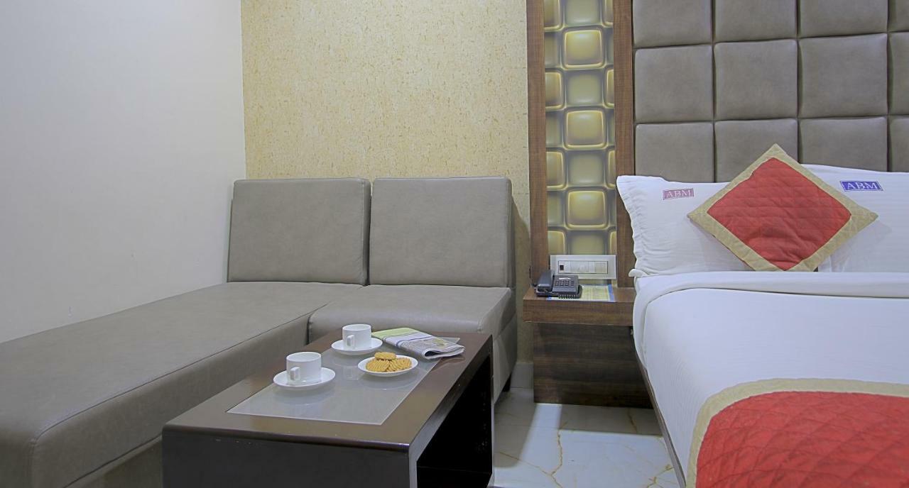 Abm Express Inn Bangalore Exterior photo